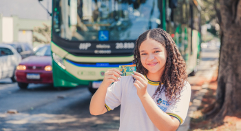 Governo de Goiás abre cadastramento do Passe Livre Estudantil para 2026